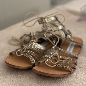Steve Madden Gladiator Sandals 7M Gold Metallic Flat Shoe
